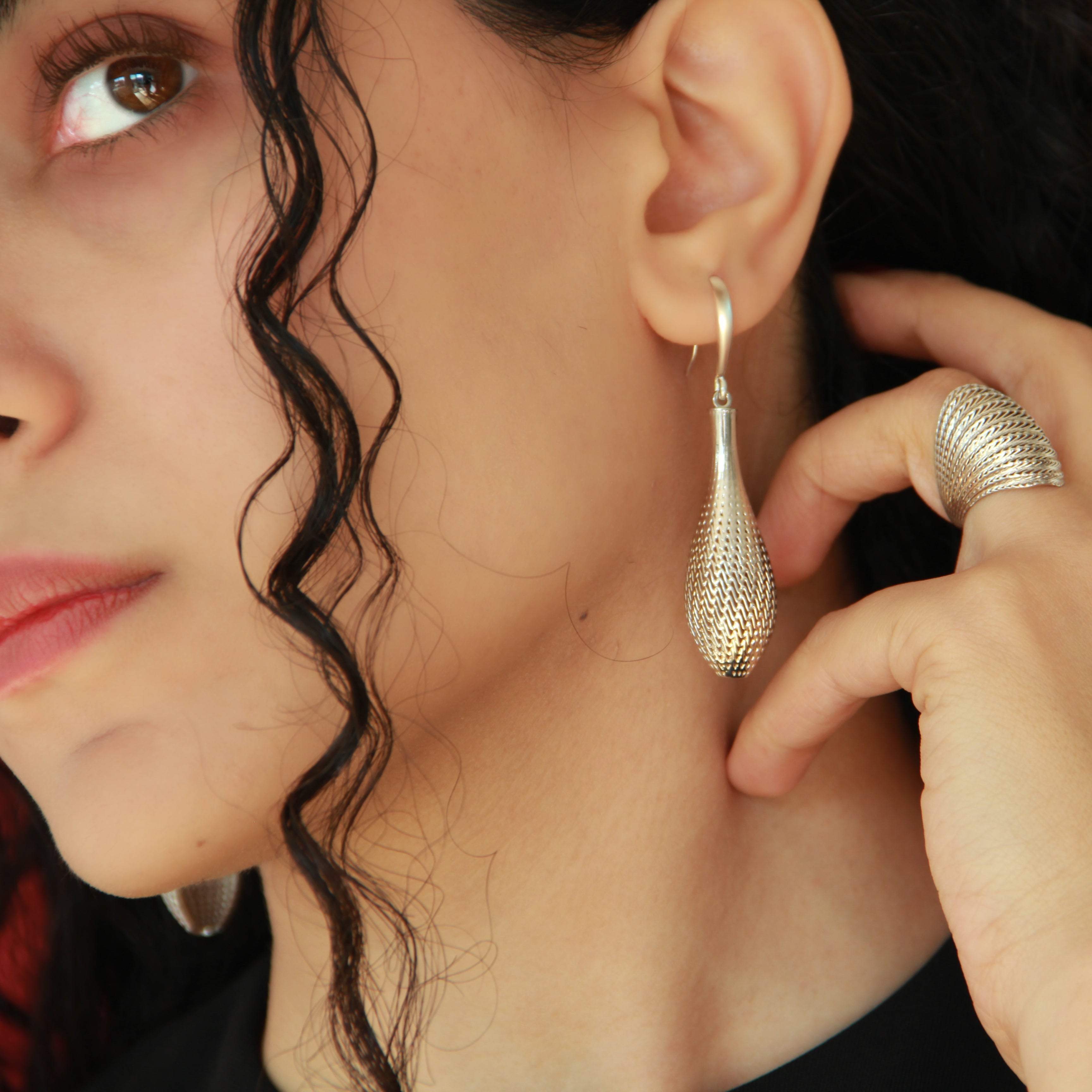 Flow Small Drop Earrings